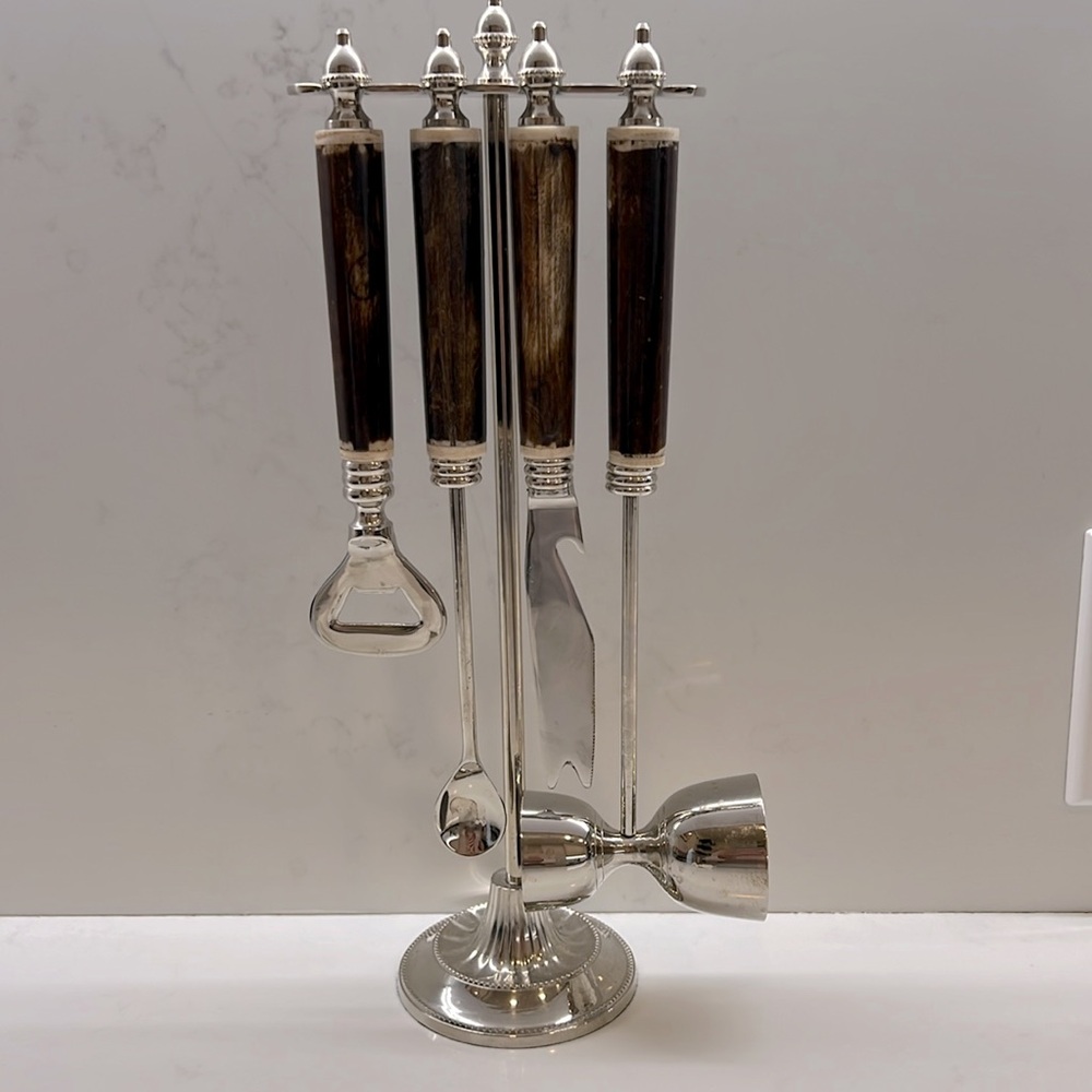 Bar Set 5 Piece - never used